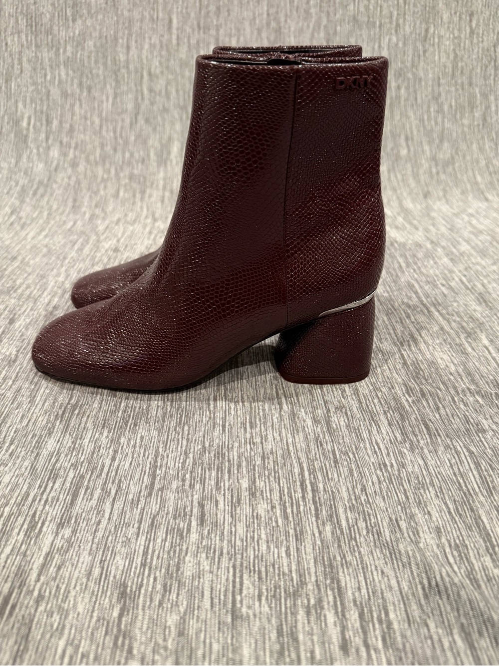DKNY Burgundy Textured Block Heel Ankle Boots Size 6